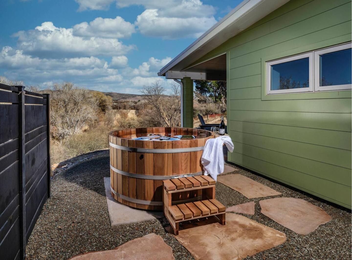 Pitchner Place Creekfront Hot Tub Fire Pit Cornville Luaran gambar